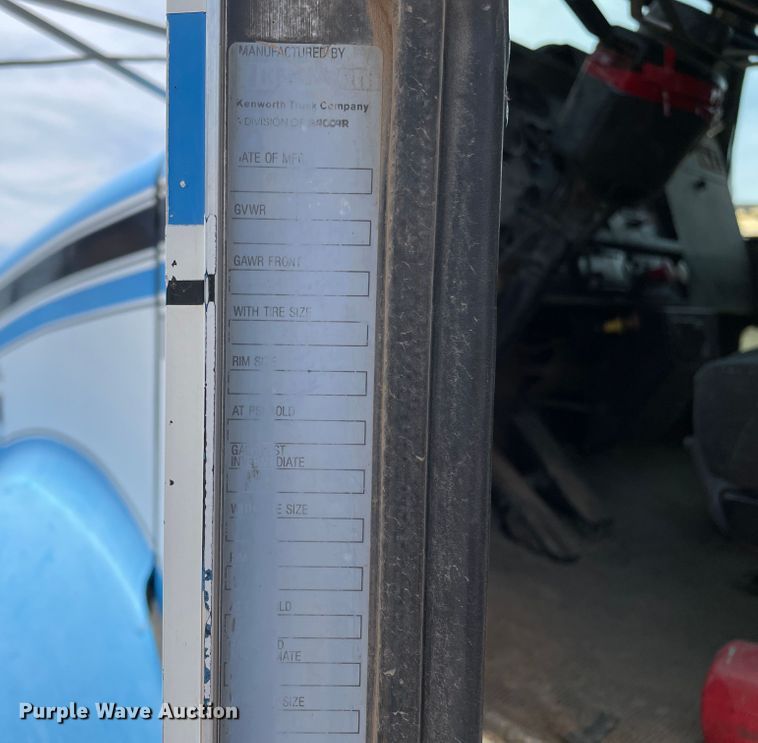image for item DN5069 1998 Kenworth T800  semi truck