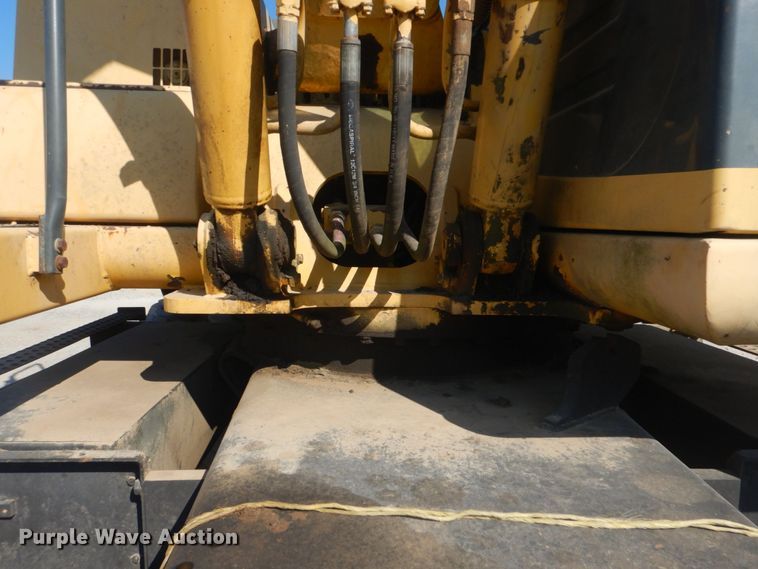 image for item DO1436 1999 Komatsu PW170ES-6K  wheeled excavator