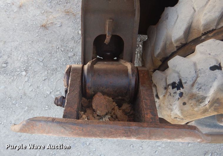 image for item DO1436 1999 Komatsu PW170ES-6K  wheeled excavator