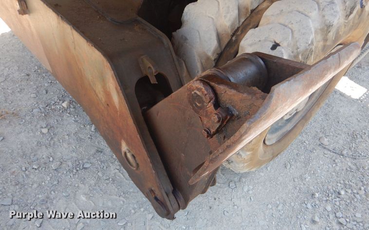 image for item DO1436 1999 Komatsu PW170ES-6K  wheeled excavator