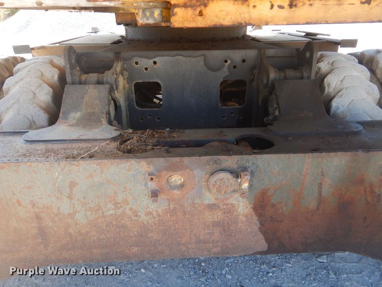 image for item DO1436 1999 Komatsu PW170ES-6K  wheeled excavator