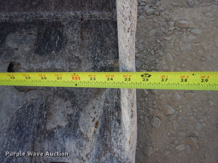 image for item DO1436 1999 Komatsu PW170ES-6K  wheeled excavator