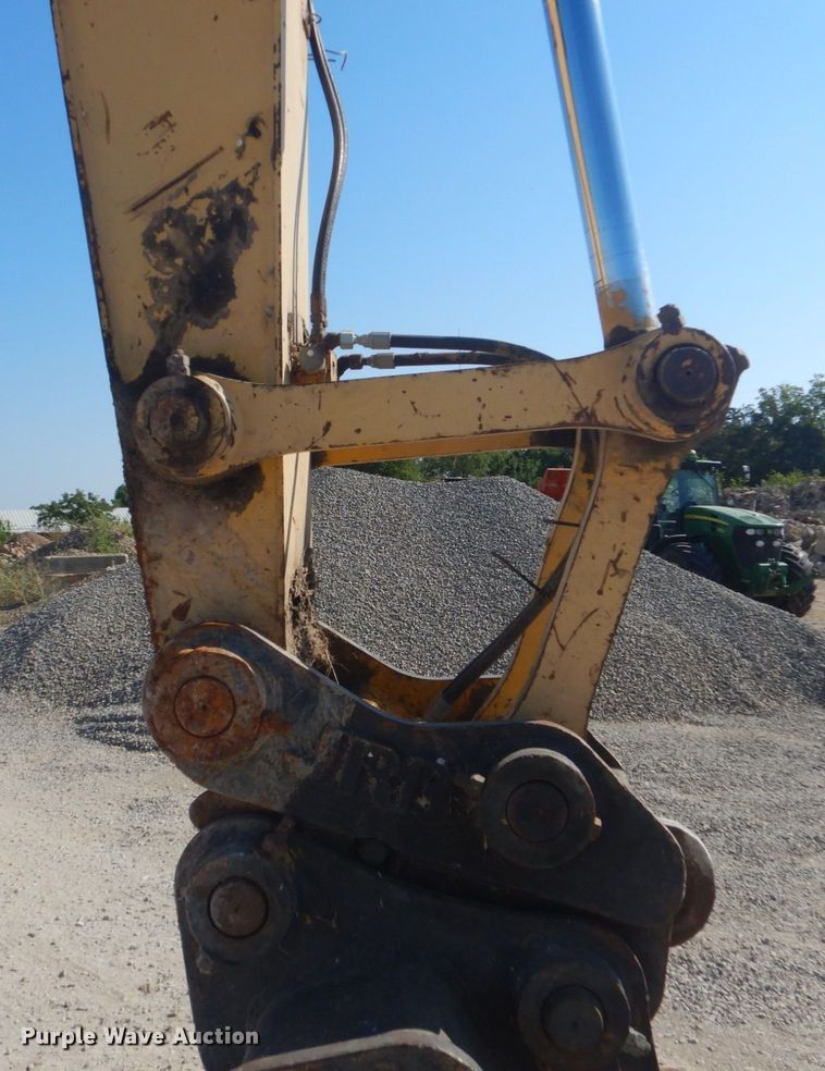 image for item DO1436 1999 Komatsu PW170ES-6K  wheeled excavator