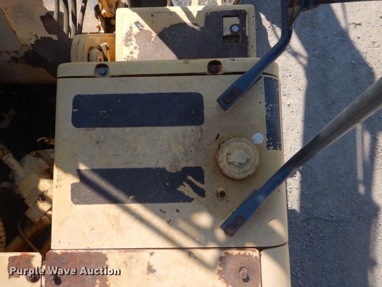 image for item DO1436 1999 Komatsu PW170ES-6K  wheeled excavator