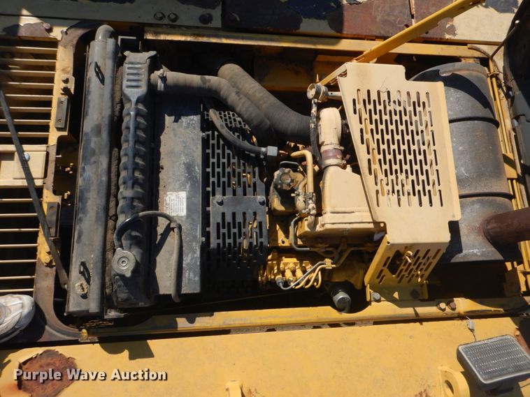 image for item DO1436 1999 Komatsu PW170ES-6K  wheeled excavator