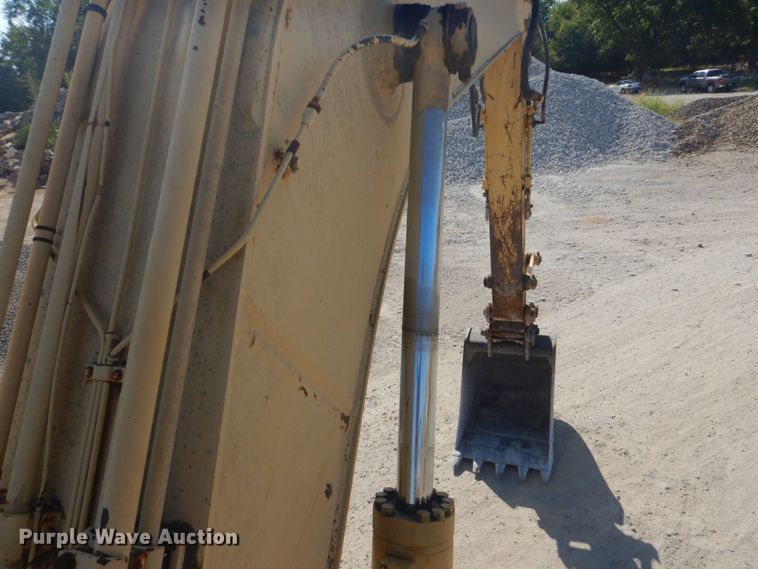 image for item DO1436 1999 Komatsu PW170ES-6K  wheeled excavator