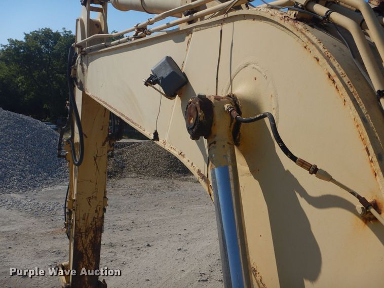 image for item DO1436 1999 Komatsu PW170ES-6K  wheeled excavator