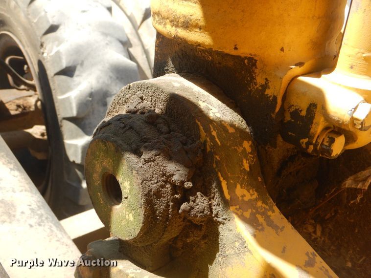 image for item DO1436 1999 Komatsu PW170ES-6K  wheeled excavator