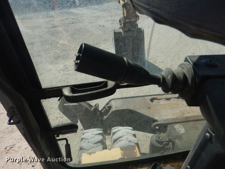 image for item DO1436 1999 Komatsu PW170ES-6K  wheeled excavator