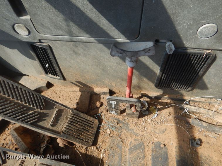 image for item DO1436 1999 Komatsu PW170ES-6K  wheeled excavator