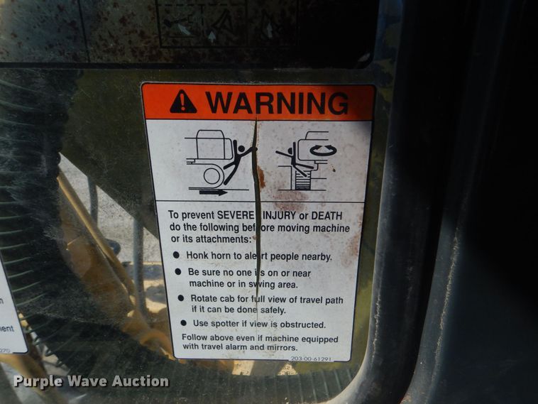 image for item DO1436 1999 Komatsu PW170ES-6K  wheeled excavator