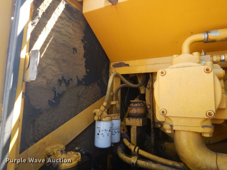 image for item DO1436 1999 Komatsu PW170ES-6K  wheeled excavator