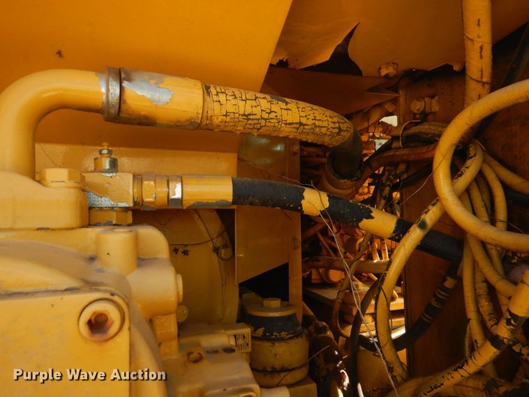 image for item DO1436 1999 Komatsu PW170ES-6K  wheeled excavator