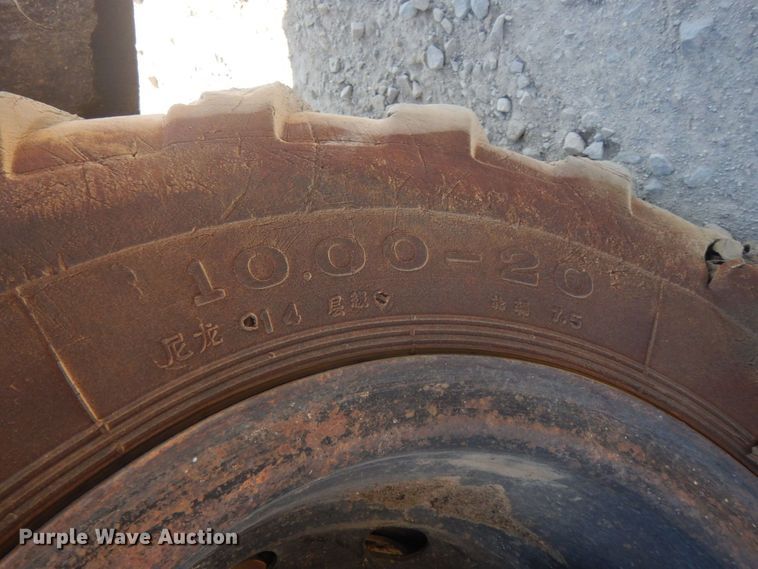 image for item DO1436 1999 Komatsu PW170ES-6K  wheeled excavator