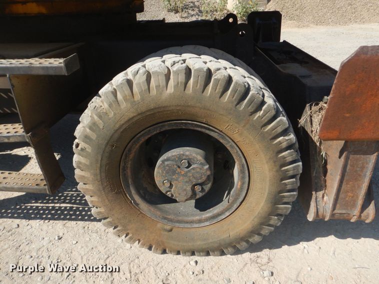 image for item DO1436 1999 Komatsu PW170ES-6K  wheeled excavator