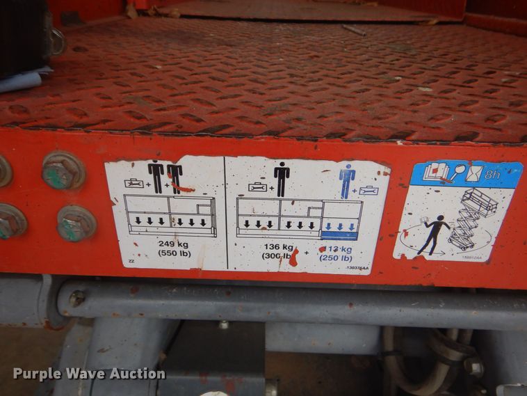 image for item DO1467 2015 Skyjack SJIII3219  scissor lift