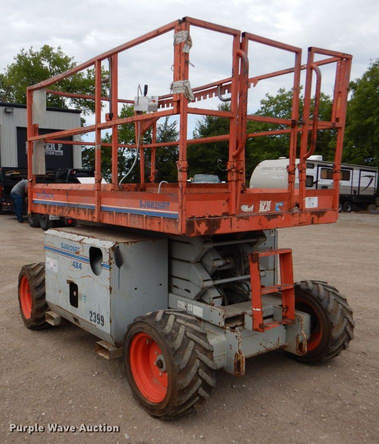 image for item DO1468 Skyjack SJ6826RT  scissor lift