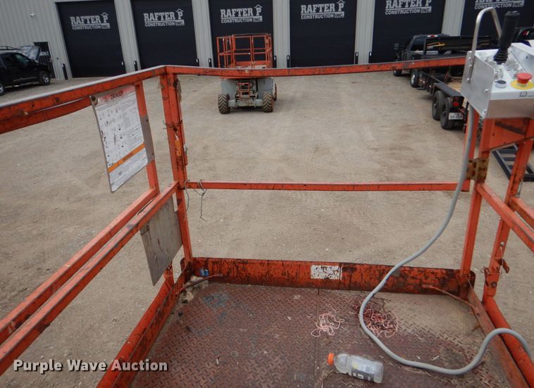 image for item DO1468 Skyjack SJ6826RT  scissor lift