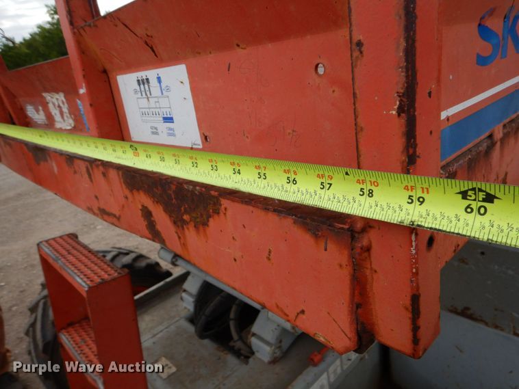 image for item DO1468 Skyjack SJ6826RT  scissor lift