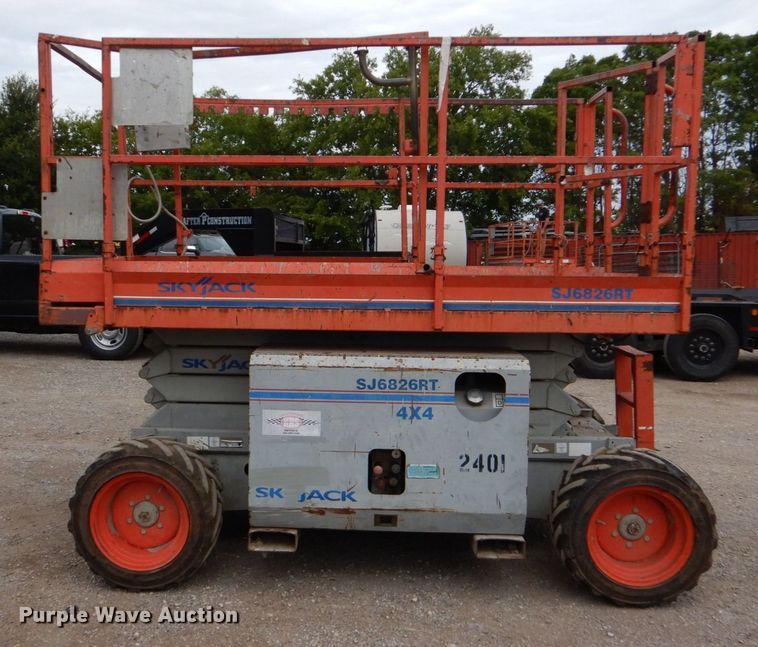 image for item DO1469 Skyjack SJ6826RT  scissor lift