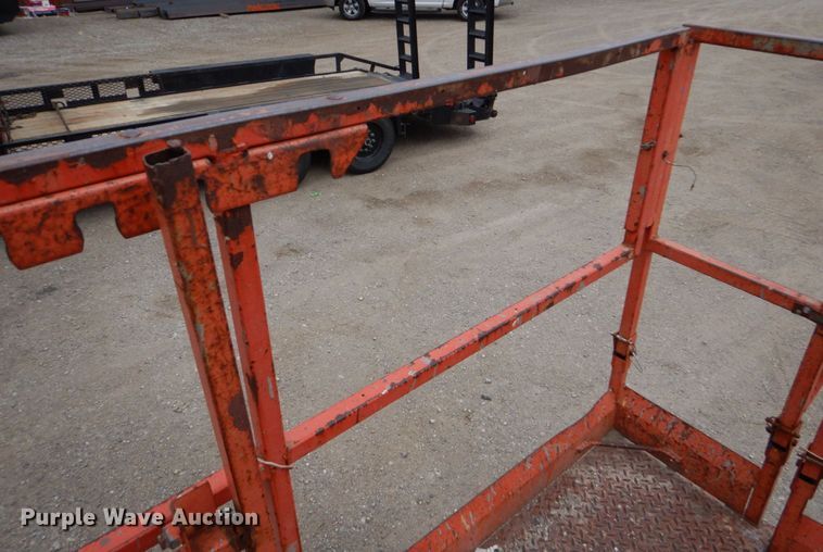 image for item DO1469 Skyjack SJ6826RT  scissor lift