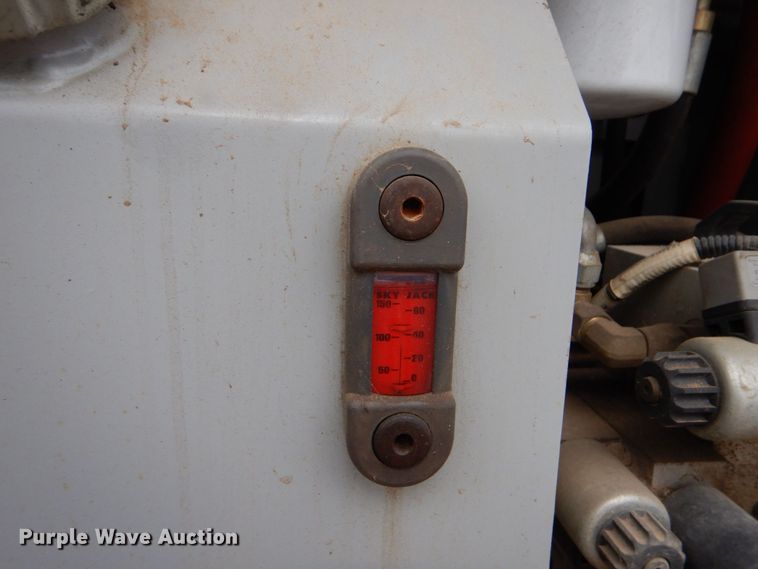 image for item DO1469 Skyjack SJ6826RT  scissor lift