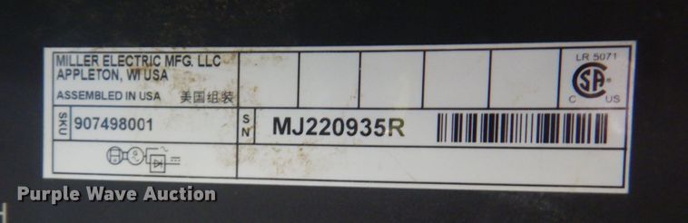 image for item DO1470 Miller Bobcat 225  welder