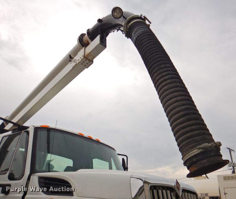 image for item DP4719 2011 International WorkStar 7400 SBA  sewer jetter truck