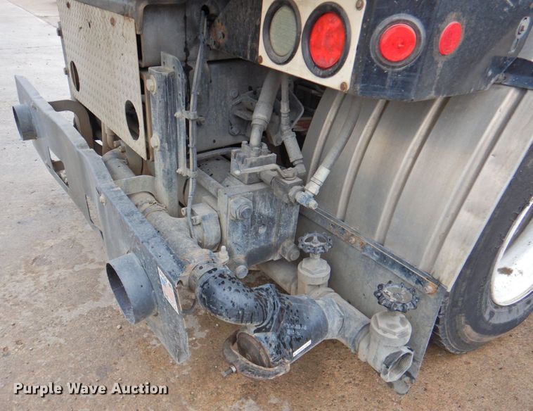 image for item DP4719 2011 International WorkStar 7400 SBA  sewer jetter truck