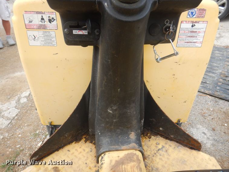 image for item DP5648 2015 Wacker Neuson RD12  double drum roller