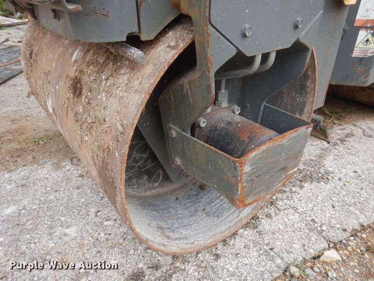 image for item DP5648 2015 Wacker Neuson RD12  double drum roller
