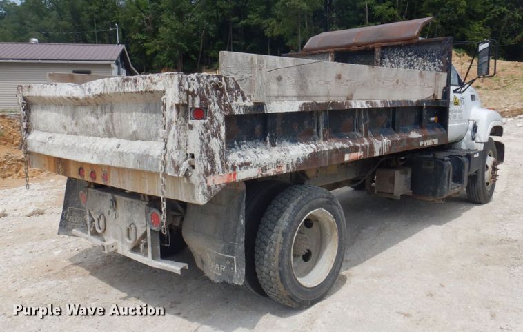 image for item DP5658 1997 Chevrolet C7500  dump truck
