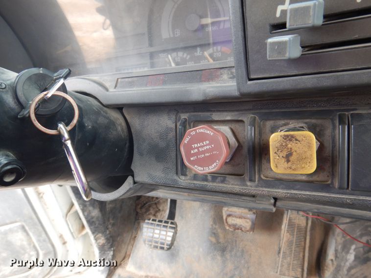 image for item DP5658 1997 Chevrolet C7500  dump truck