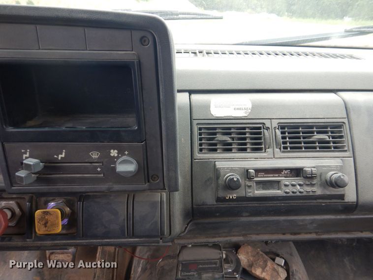 image for item DP5658 1997 Chevrolet C7500  dump truck