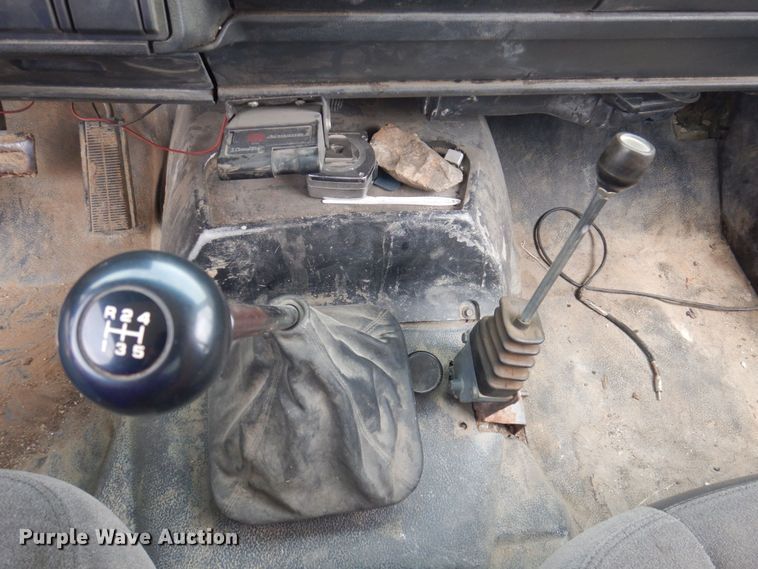 image for item DP5658 1997 Chevrolet C7500  dump truck