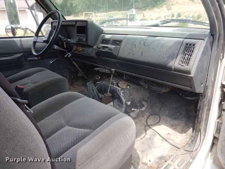 image for item DP5658 1997 Chevrolet C7500  dump truck