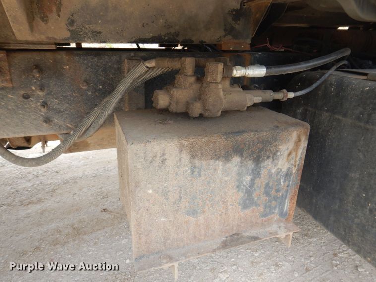 image for item DP5658 1997 Chevrolet C7500  dump truck