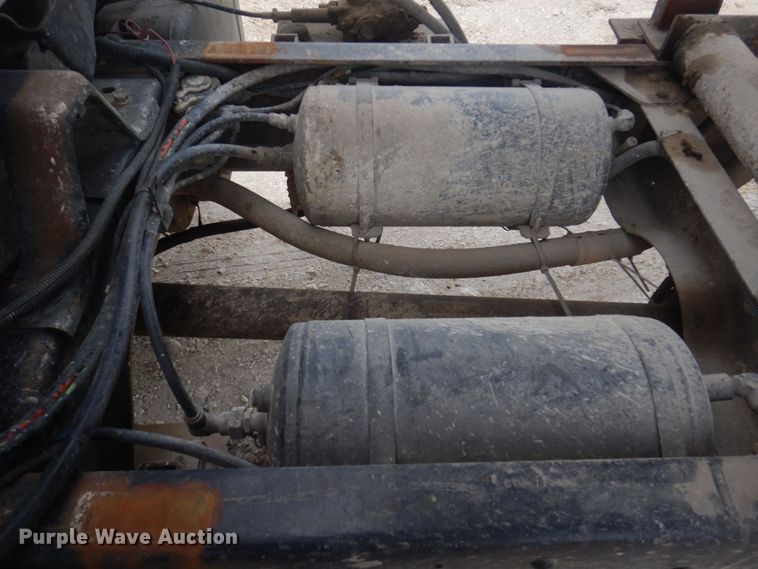 image for item DP5658 1997 Chevrolet C7500  dump truck