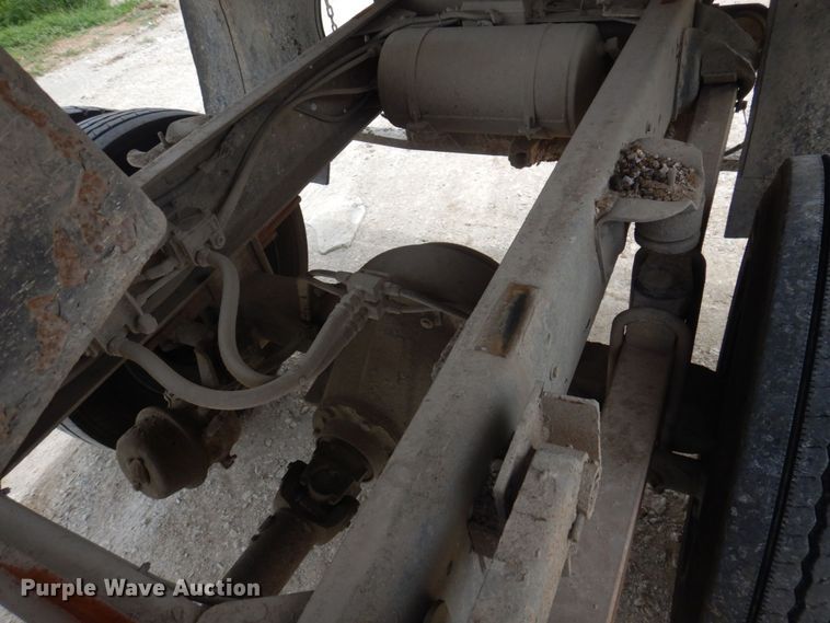 image for item DP5658 1997 Chevrolet C7500  dump truck