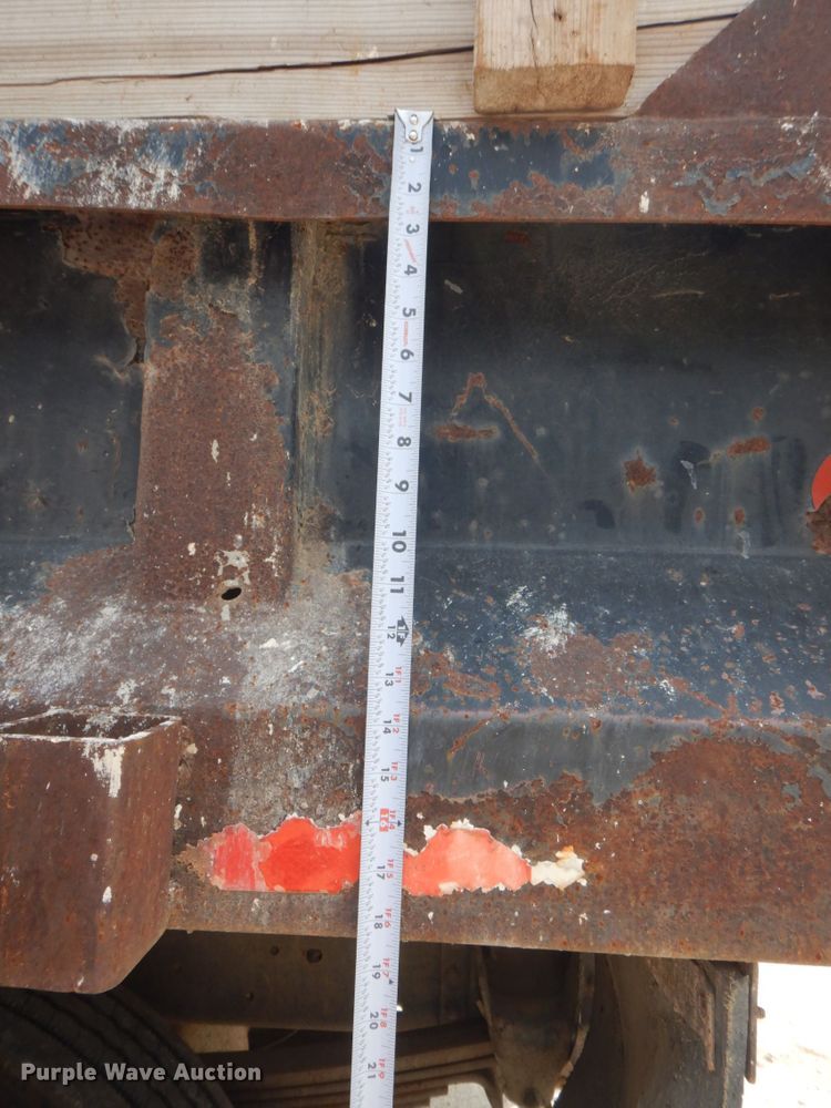 image for item DP5658 1997 Chevrolet C7500  dump truck