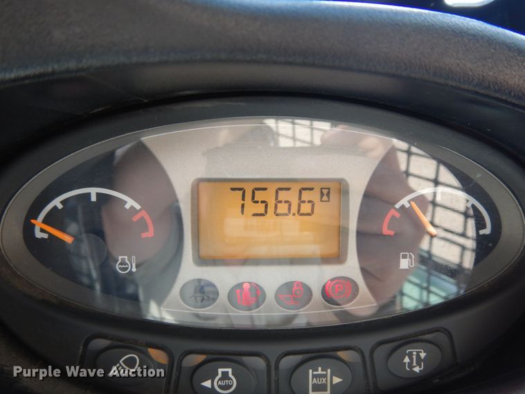 image for item DR1284 2012 Bobcat A770  skid steer loader