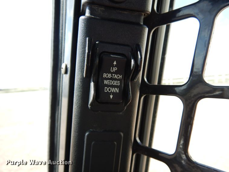 image for item DR1284 2012 Bobcat A770  skid steer loader