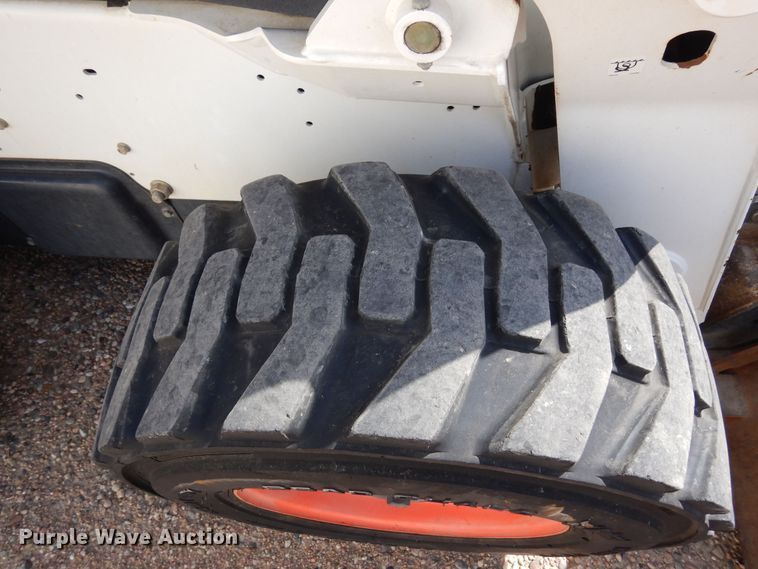 image for item DR1284 2012 Bobcat A770  skid steer loader