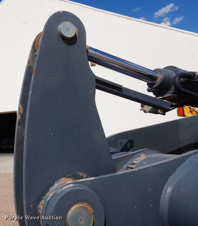 image for item DR1289 2012 John Deere 524K  high lift wheel loader