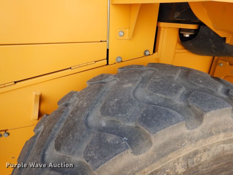 image for item DR1289 2012 John Deere 524K  high lift wheel loader