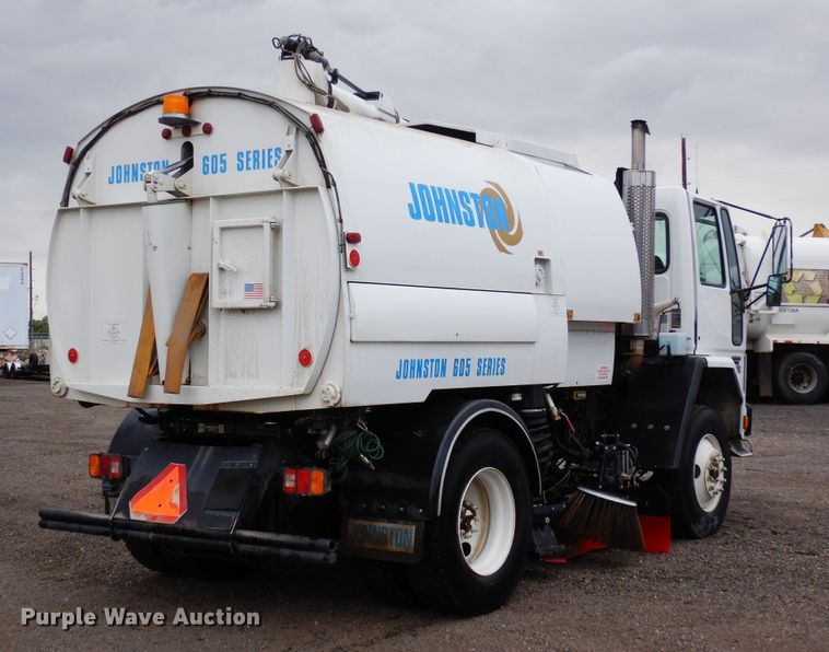 image for item DR1311 2003 Freightliner FC70  street sweeper truck