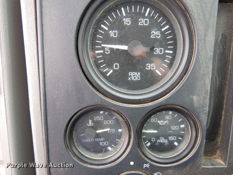 image for item DR1311 2003 Freightliner FC70  street sweeper truck