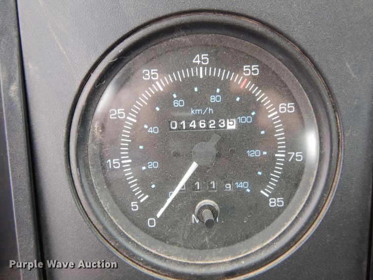 image for item DR1311 2003 Freightliner FC70  street sweeper truck