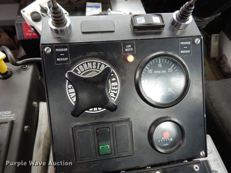 image for item DR1311 2003 Freightliner FC70  street sweeper truck