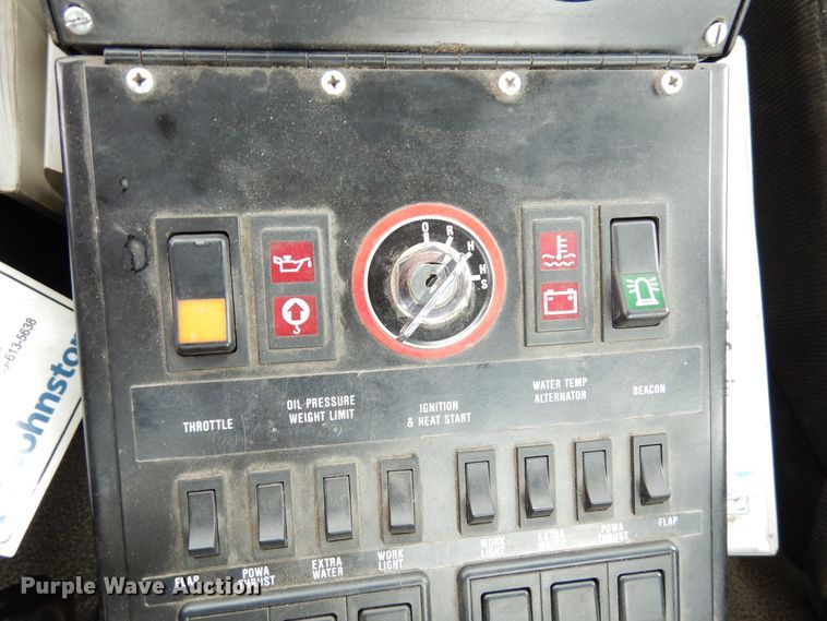 image for item DR1311 2003 Freightliner FC70  street sweeper truck